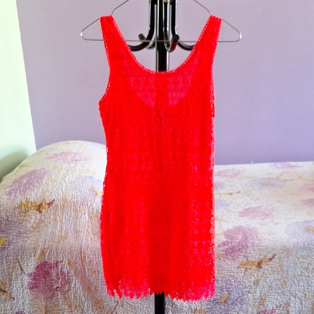 Bold Red Lace Sleeveless Dress